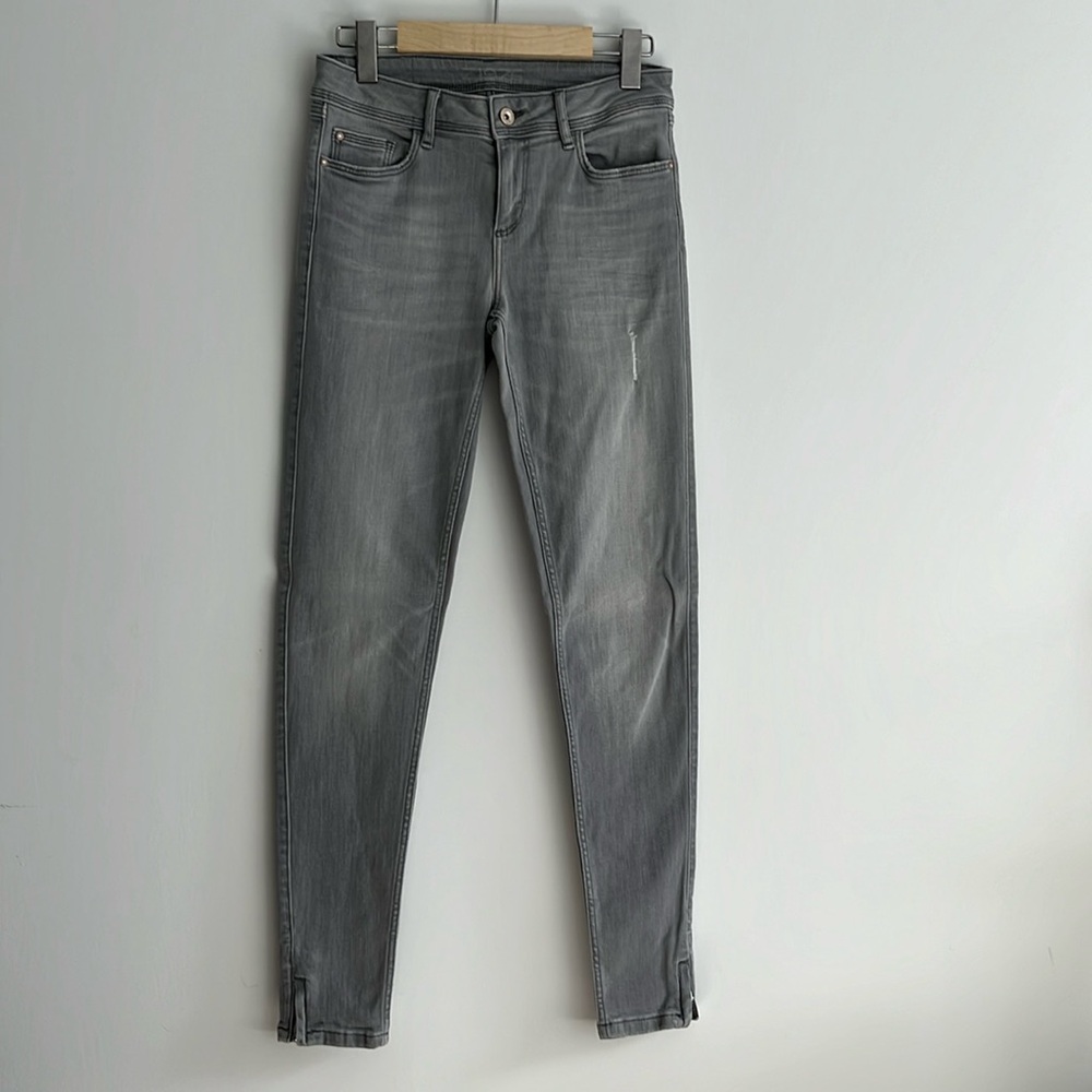 Zara skinny jeans with zip hem